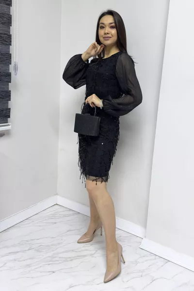 Черна официална рокля в голям размер с бюстие