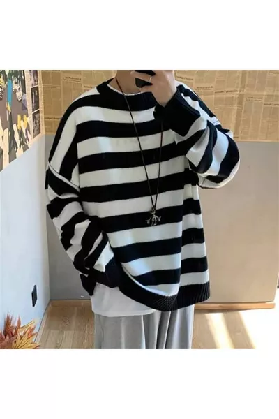Black and White Striped Streetwear Oversize Unisex Sweater, standard black and white