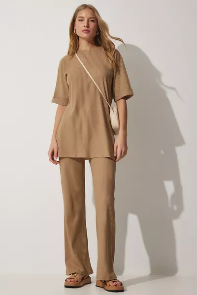 طقم نسائي بسكويت مطاطي مضلع منسوج علوي وتحتاني 