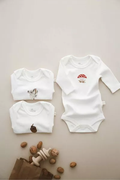 بدلة طويلة الأكمام للأطفال بثلاثة أزرار مطرزة - الطراز 1