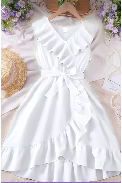 فستان فتاة مع كشكش