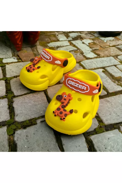 ZURAFA DESENLİ ÇOCUK CROSS TERLİK