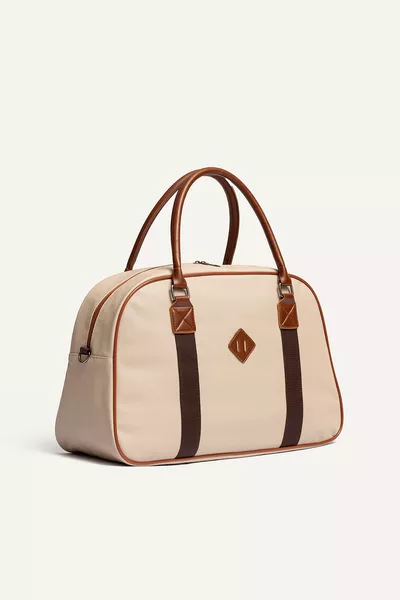 حقيبة سفر كلاسيكية ، حقيبة رياضية، حقيبة مستشفى، حقيبة يد وكتف، حقيبة أم وطفل، حقيبة مقصورة للطيران، حقيبة مضيفة