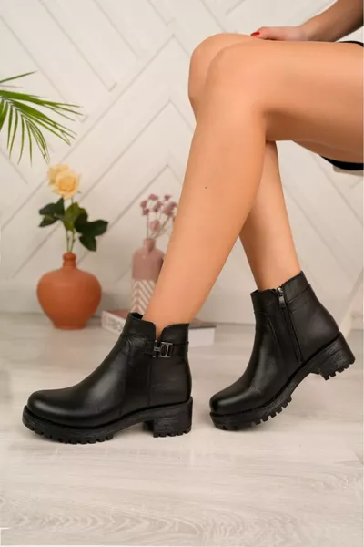 Stivali da donna in pelle autentica, modello 