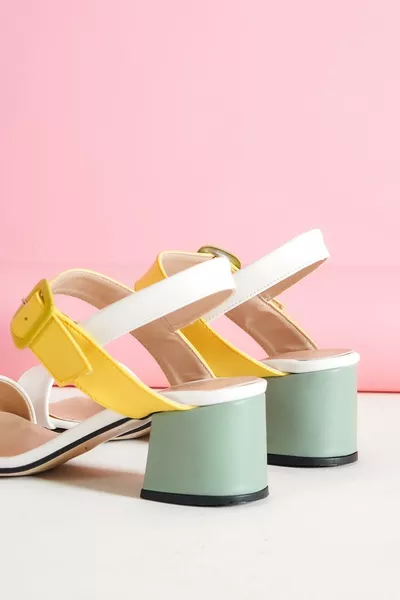 Sandali con Tacco da Donna Sonya in Colore Bianco Giallastro con Dettaglio Fiocco