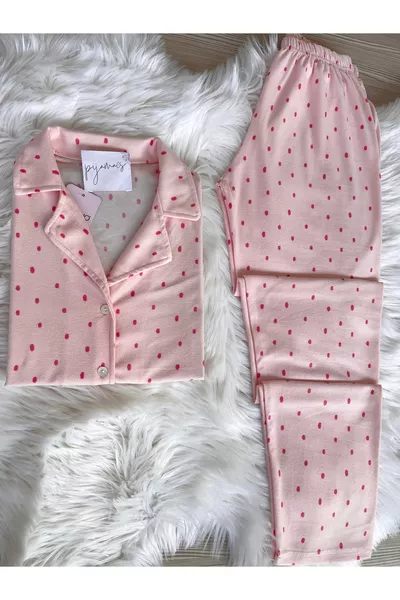 Pigiama completo a maniche lunghe con colletto in camicia in camoscio rosa a pois