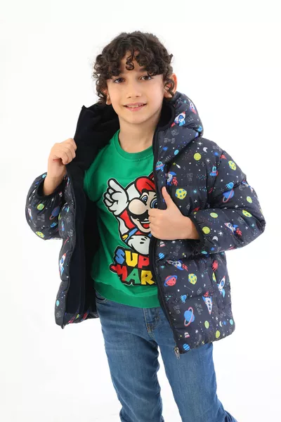 جاكيت شتوي مبطن للطفل الصبي مع قبعة وجيوب ونقشة كواكب