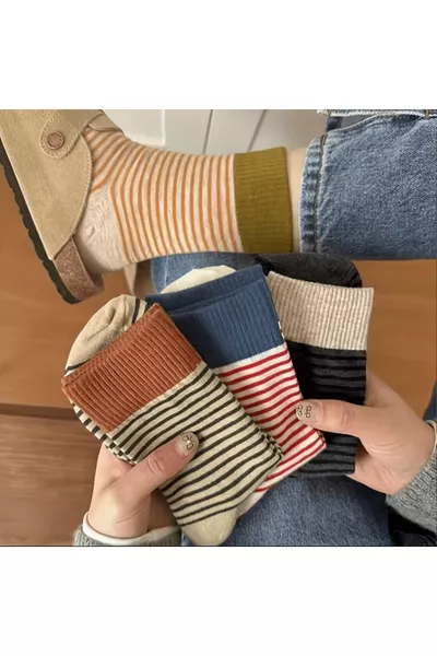 4 أزواج من جوارب نسائية شتوية مريحة ملونة مخططة مطاطية