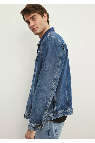 جاكيت درايك جين بقصة عادية / مقاس عادي 