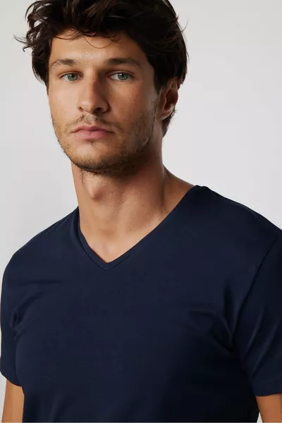 Мужская футболка с V-образным вырезом, узкий крой, облегающая, из мягкого хлопка с эластичной тканью, однотонная, базовый темно-синий цвет