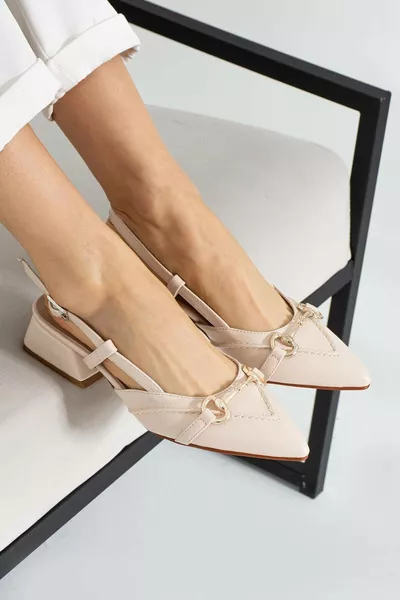 حذاء باليرينا نسائي من ليmina كريم بقماش جلدي وحزام مع تفاصيل حجرية