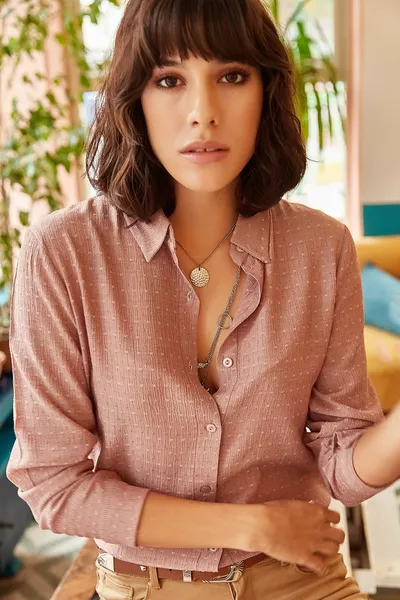 Chemise fluide texturée couleur rose fané pour femme 