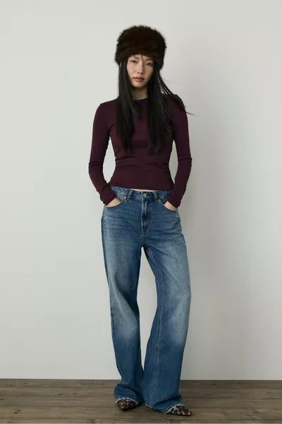 تيشيرت بحروف طويلة أساسية