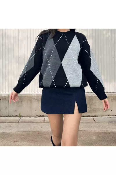 سترة صوفية واسعة بنقشة البقلاوة باللونين الأسود والرمادي