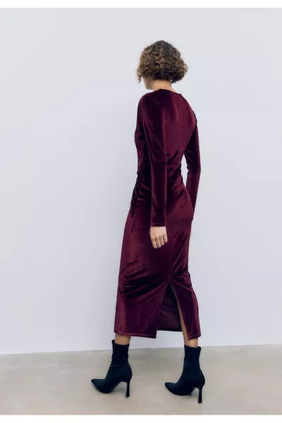 حذاء نسائي بالكاحل أسود مع نوافذ مشبكة 