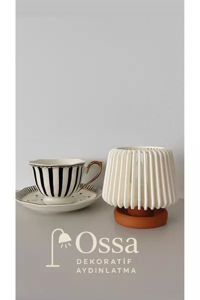 Декоративен модерен LED свещник Tealight .5 см (ЕДИН БРОЙ)