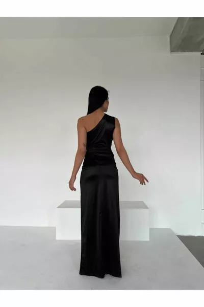 فيونا كم واحد رايات الساتان مساء اللباس أسود