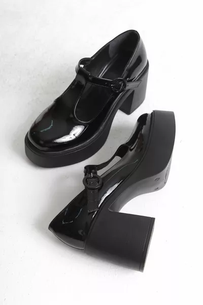 Redjane Черна лачена кожа Ретро Мери Джейн с колан на високи токчета на платформа