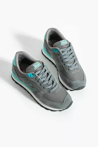 بيرو جلد طبيعي رمادي - حذاء رياضي نسائي فيروزي