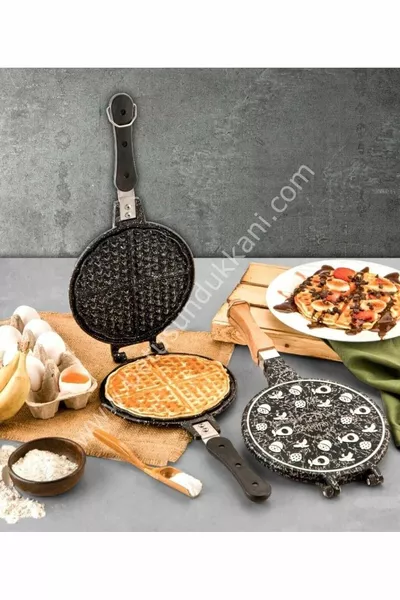 CAST IRON WAFFLE PAN