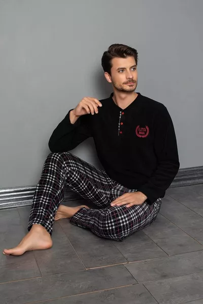 طقم بيجاما الصوف