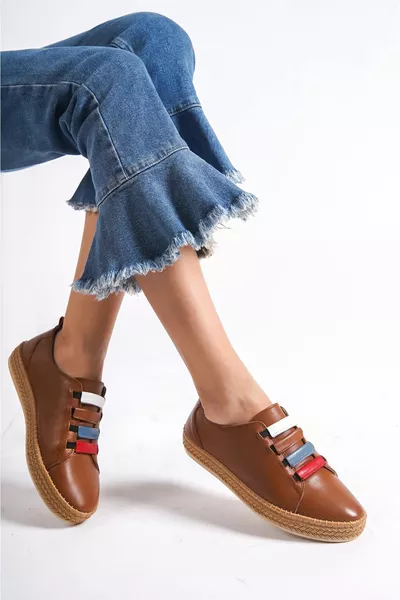 جلد طبيعي تان نسائي أحذية جلدية كاجوال 