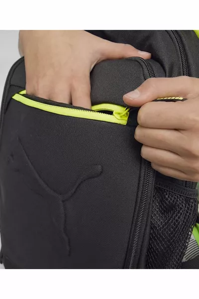 Раница за ежедневна употреба и раница за училищна чанта