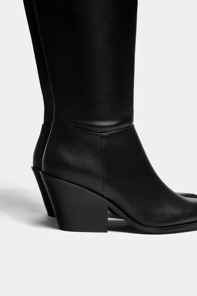 Laarzen met hoge hakken