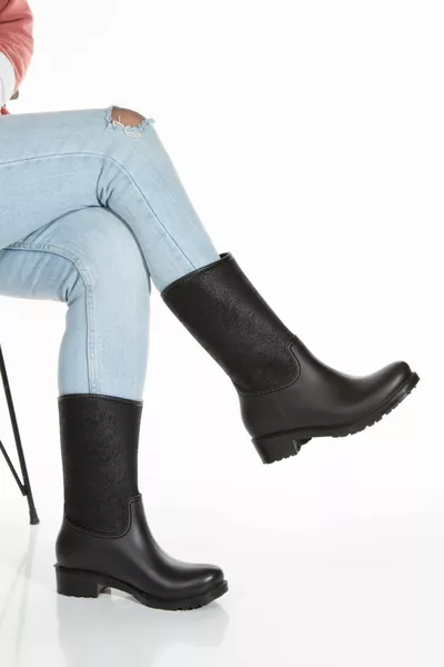 Tumbled Patterned Black Calf Non-Selective Waterproof Comfortable Wearing Rain 