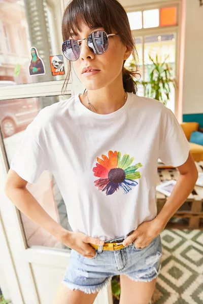 Weißes T-Shirt mit Blumendruck für Damen 