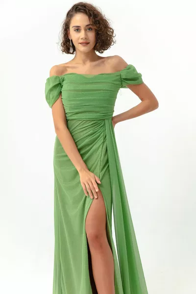 Grünes Abendkleid mit U-Boot-Ausschnitt und drapiertem Schlitz und langem Glitzer-Abendkleid für Damen