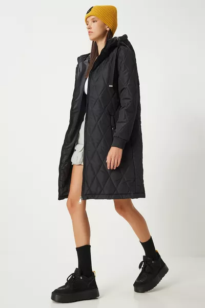 Manteau matelassé à capuche noir pour femme 