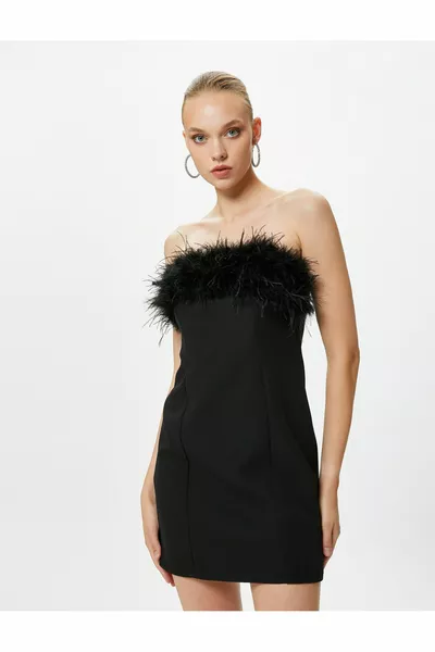 Tüylü Straplez Mini Elbise Vücuda Oturan Kalıp