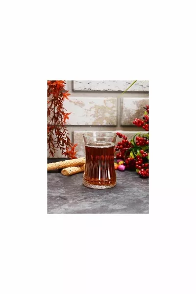 Set di tè Elysia con bicchieri e piattini Riva