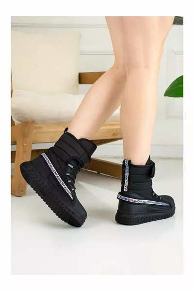 الفراء الأسود طارد المياه النسيج النساء أحذية الثلج المسطحة