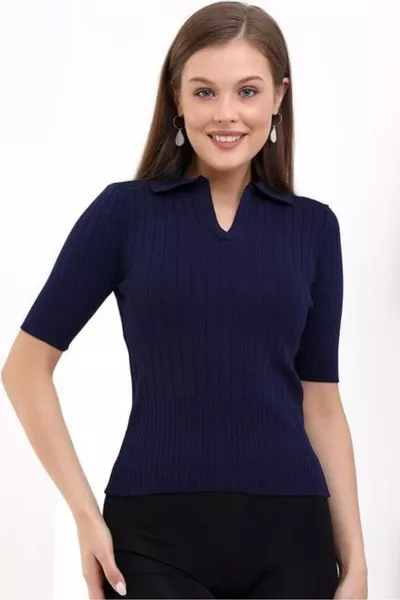 Maglione da donna a collo polo blu scuro 