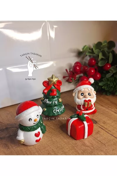 4-Piece Mini Christmas Set, Christmas Gift, (5*5 CM) (CHRISTMAS TREE, SANTA CLAUS, GIFT PACKAGE, SNOWMAN)