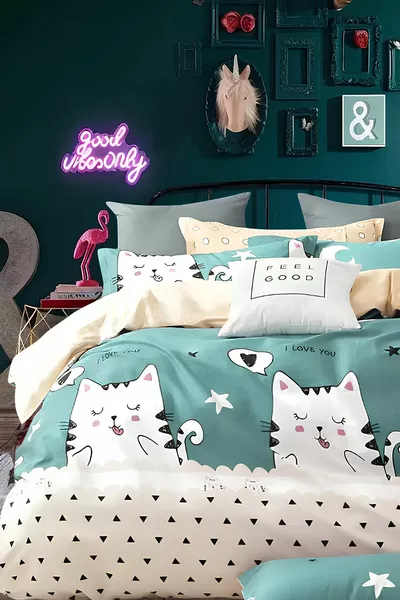 Единичен комплект спално бельо с ластик с милите котета, петролен цвят
