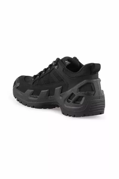 V-clutch  Pro Mid Black Nubuck Shoes