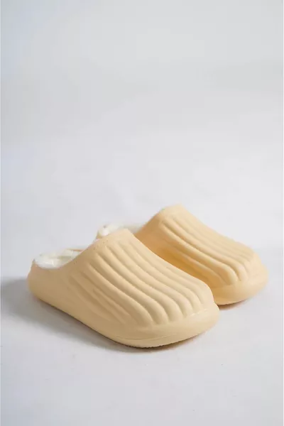 Inverna Faylon Soletta Fuzzy Pantofole da casa da donna giallo chiaro