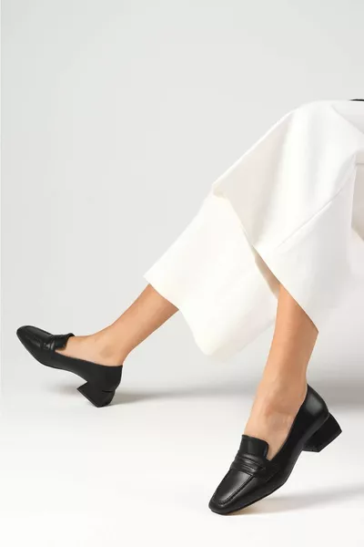 Colore Nero Blunt Toe Scarpe Da Donna Con Tacco Corto