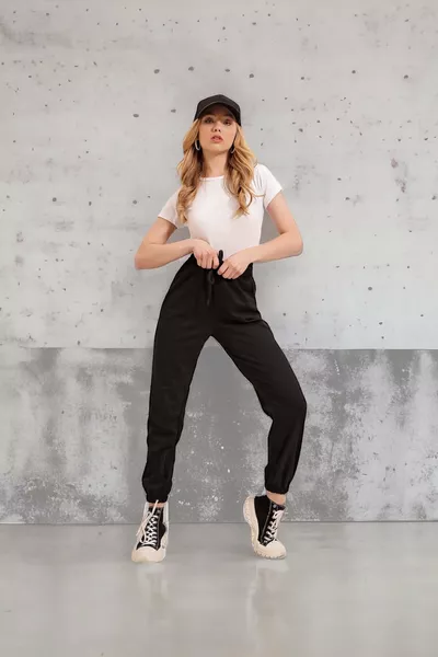 Pantalon de survêtement féminin noir avec poches