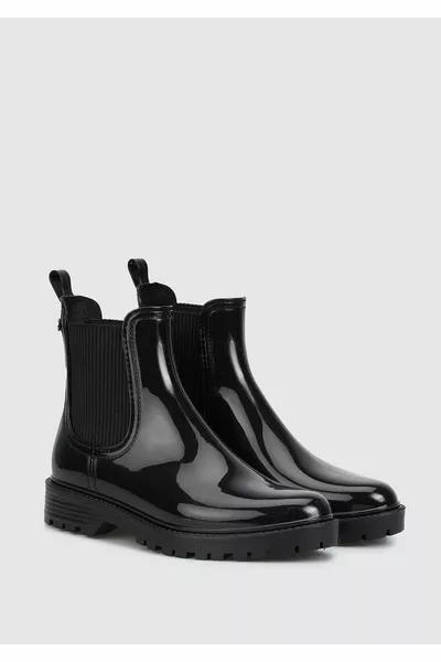 أحذية المطر النسائية السوداء