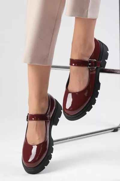 Cyntia Burgunder Farbe Lackleder Dicke Sohle Damen Ballerinas Loafer Schuhe