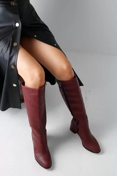 حذاء نسائي باللون العنابي برشلونة بكعب عالي 6 سم 