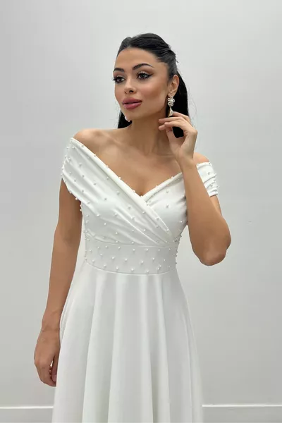 كريب النسيج قارب طوق اللؤلؤ مفصلة مساء اللباس - أبيض