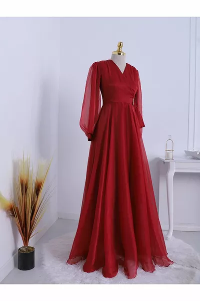 V-Neck Brooch Detailed Tulle Evening Dress