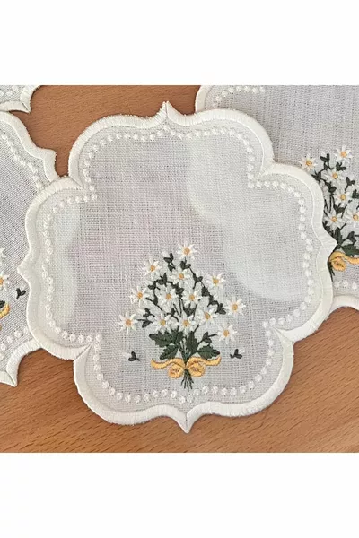 Коктейльные салфетки с узором из ромашек и горошком, 6 шт.