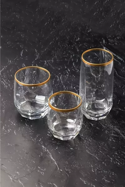 Ensemble de  pièces de diamants dorés