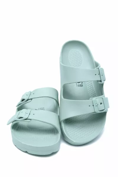  كيفيديس أكوا شباشب شاطئ للجنسين 